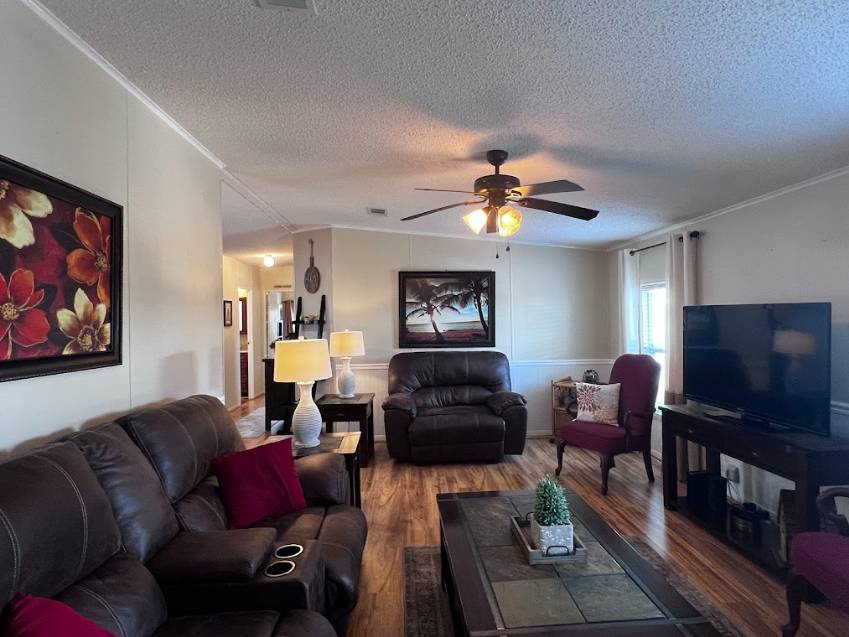 1011 Eagle Drive a Winter Haven, FL Mobile or Manufactured Home for Sale